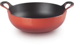 Le Creuset Balti Dish In Kirschrot