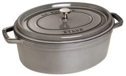 Staub Cocotte Oval Aus Gusseisen In Graphitgrau