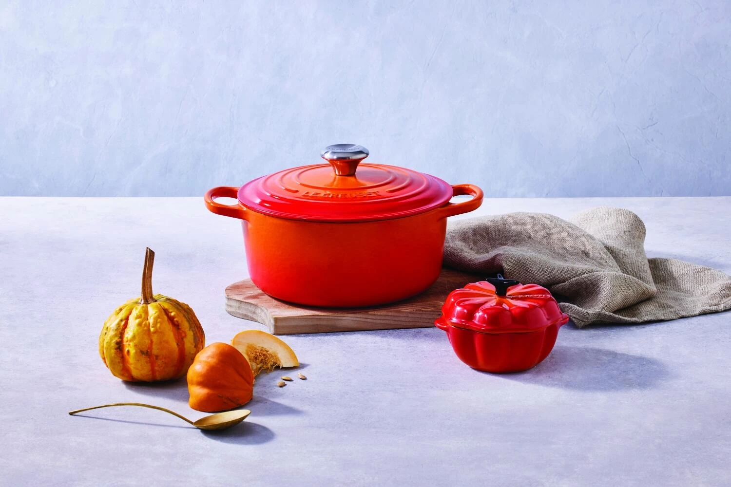 Le Creuset Kürbisförmchen Mit Deckel In Ofenrot – Bild 7